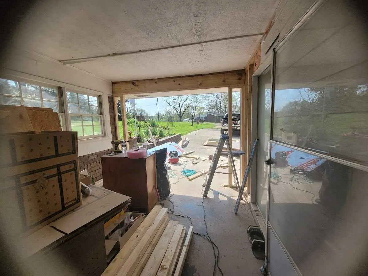 Air movers and dehumidifier for Drying & Dehumidification in Gurnee